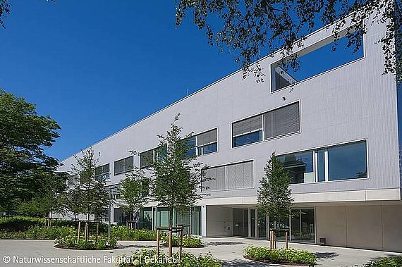 Außenansicht Gebäude Biomolekulares Wirkstoffzentrum