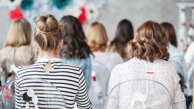 Teilnehmerinnen einer Veranstaltung